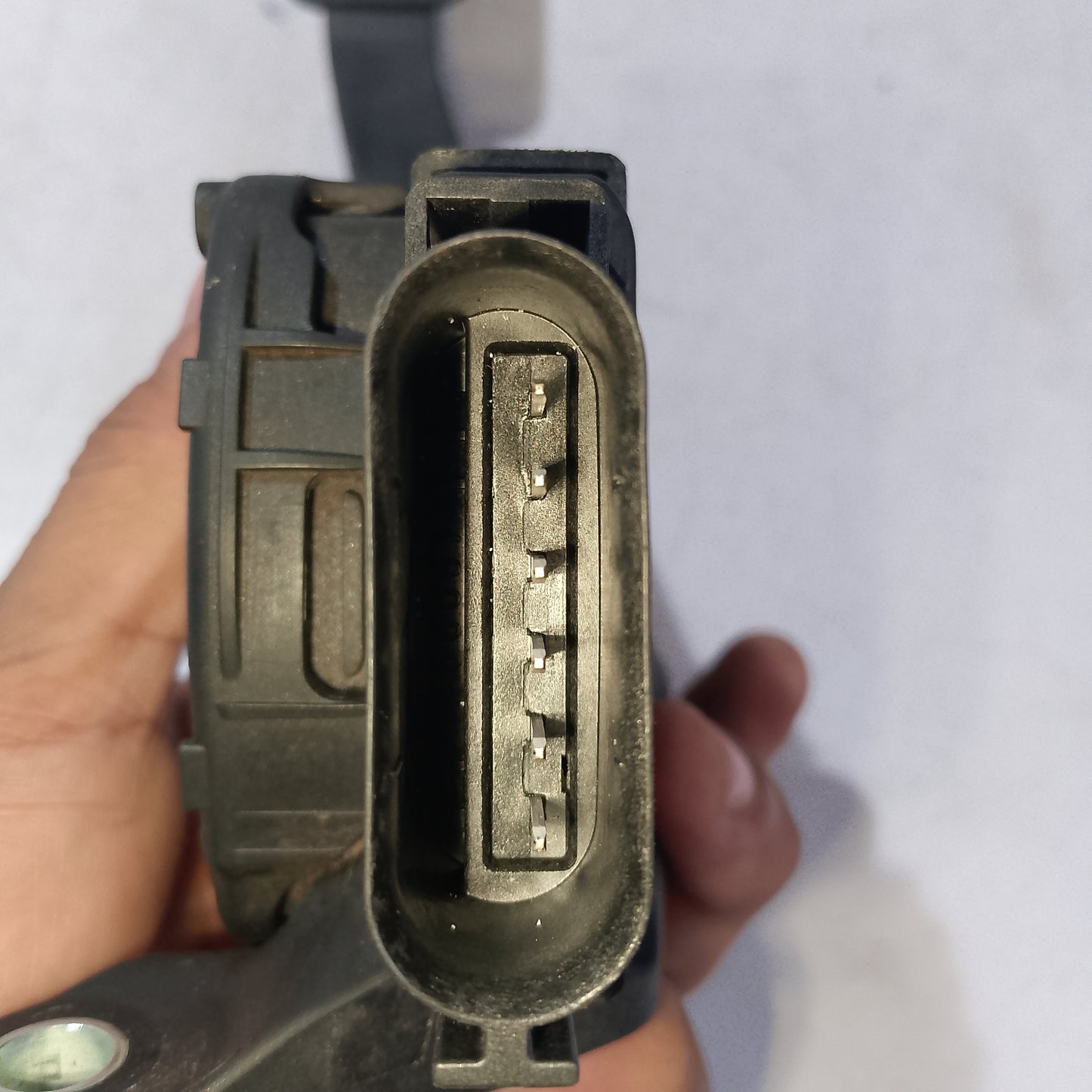 Accelerator pedal sensor | Ford Fiesta