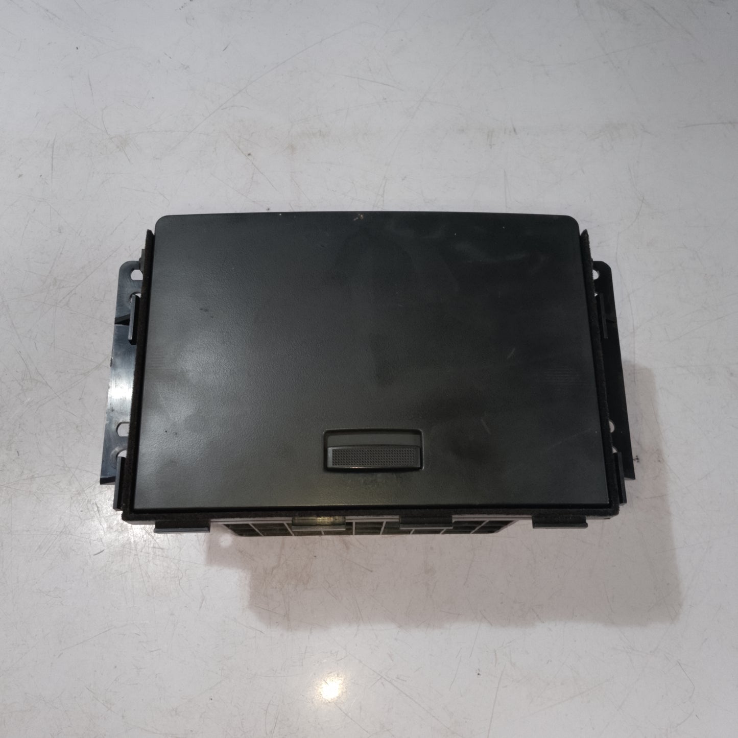 Glovebox | Chevrolet Captiva Gas