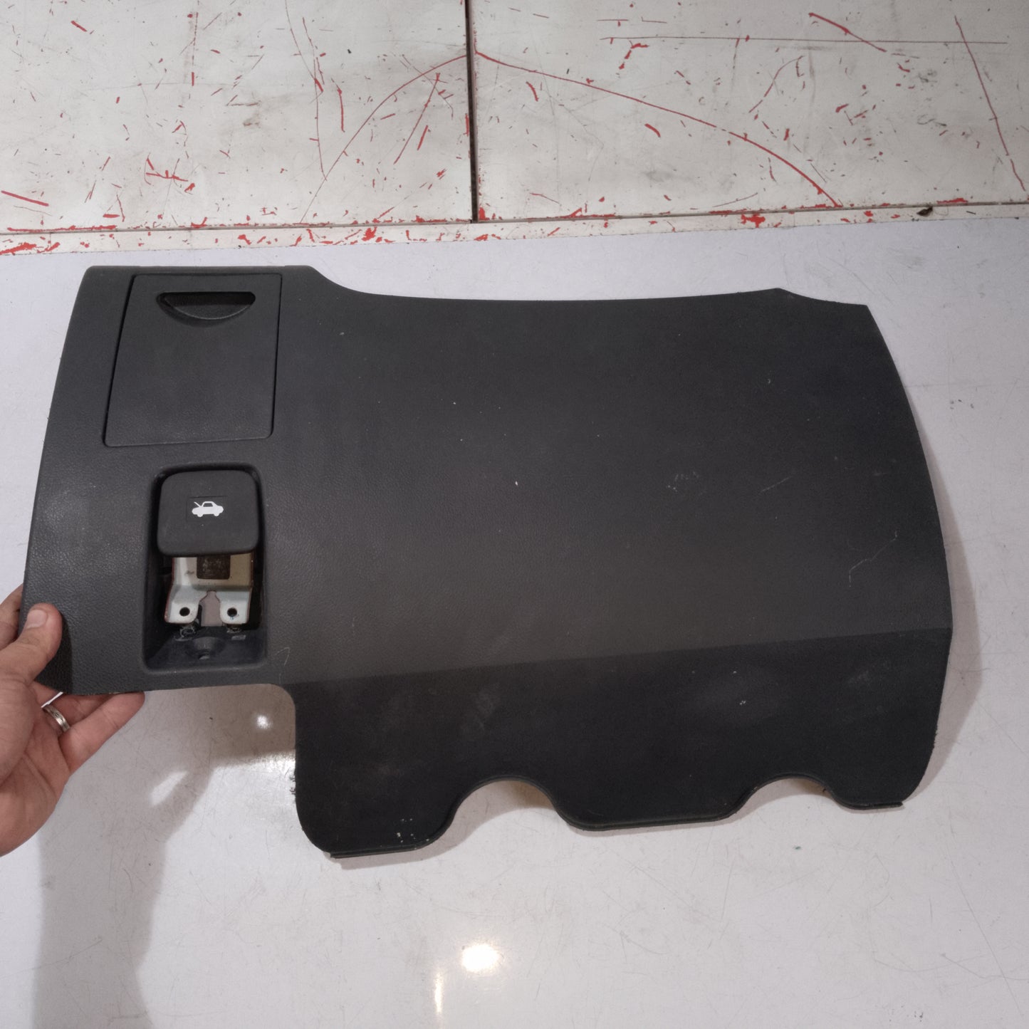 Lower Dashboard | Driver Side | Chevrolet Captiva Gas
