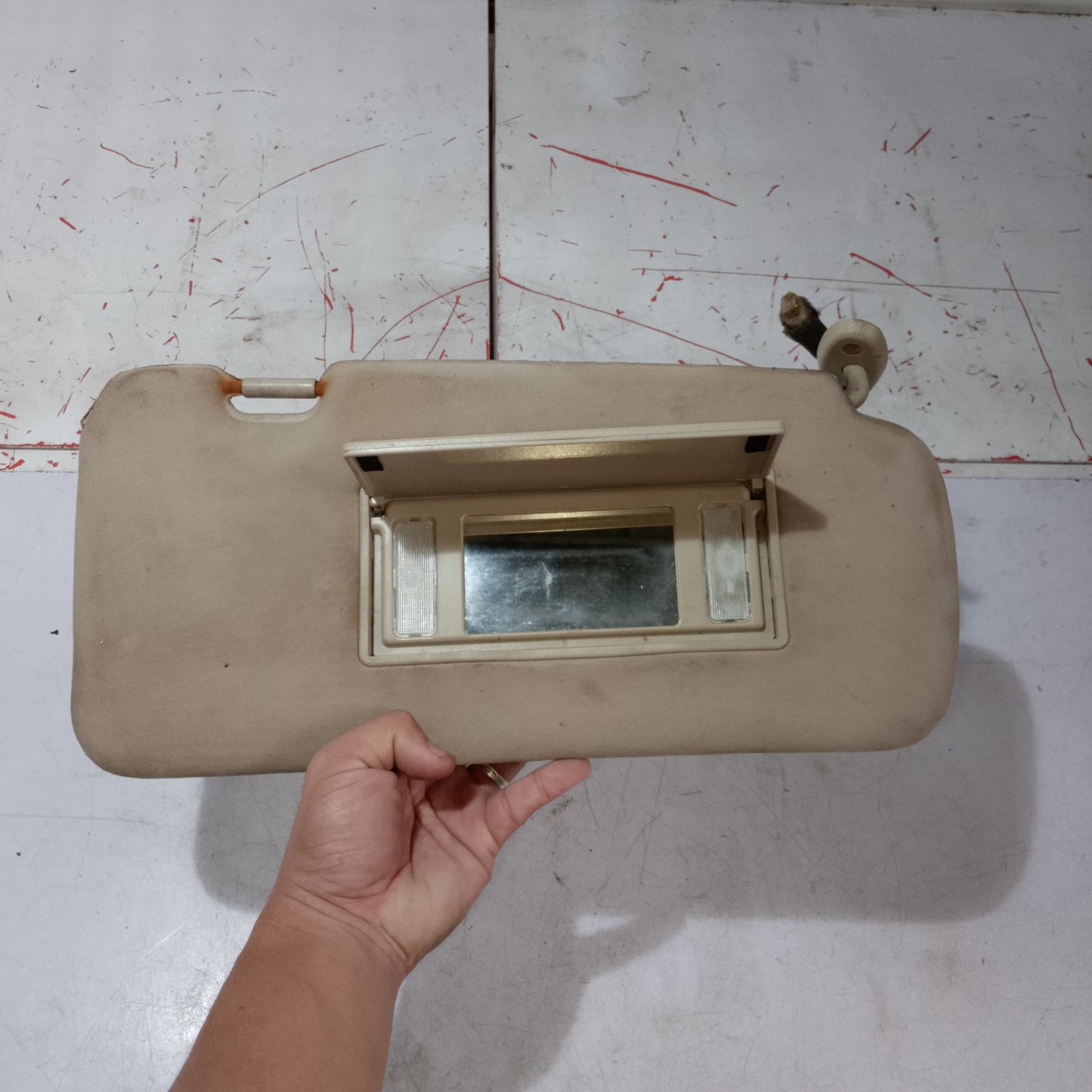 Sun Visor | Passenger Side | Escape 2.3