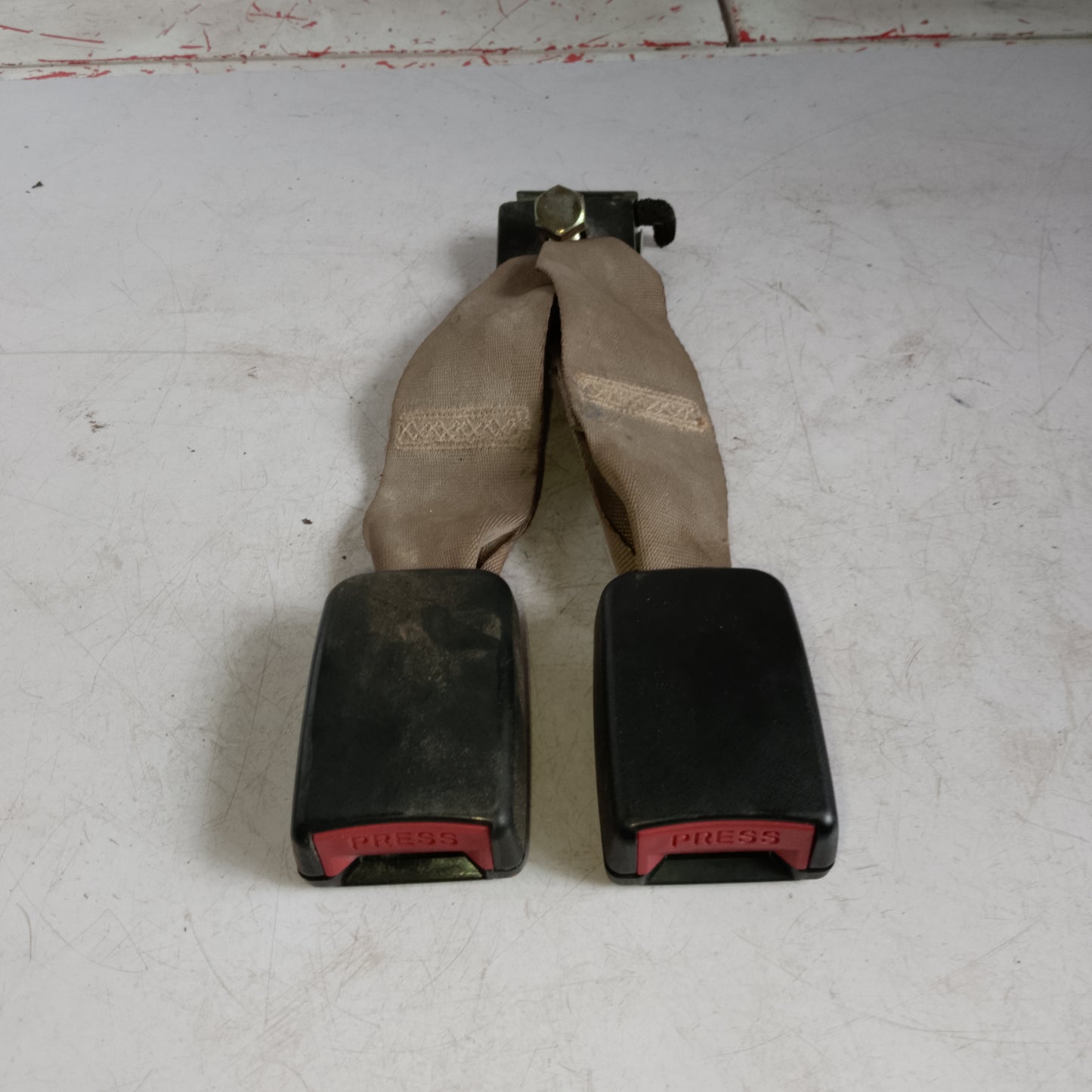 Seat Belt Catcher | Ford Escape 2.3