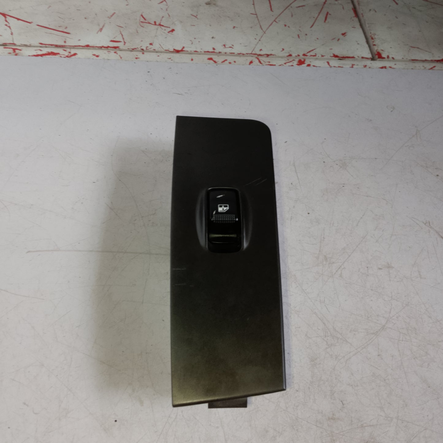 Window Switch | Driver Side | Hyundai Matrix