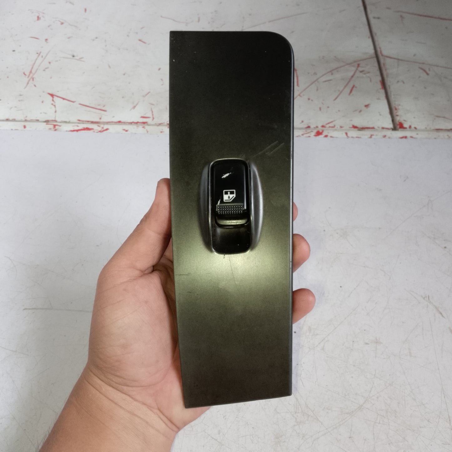Window Switch | Driver Side | Hyundai Matrix