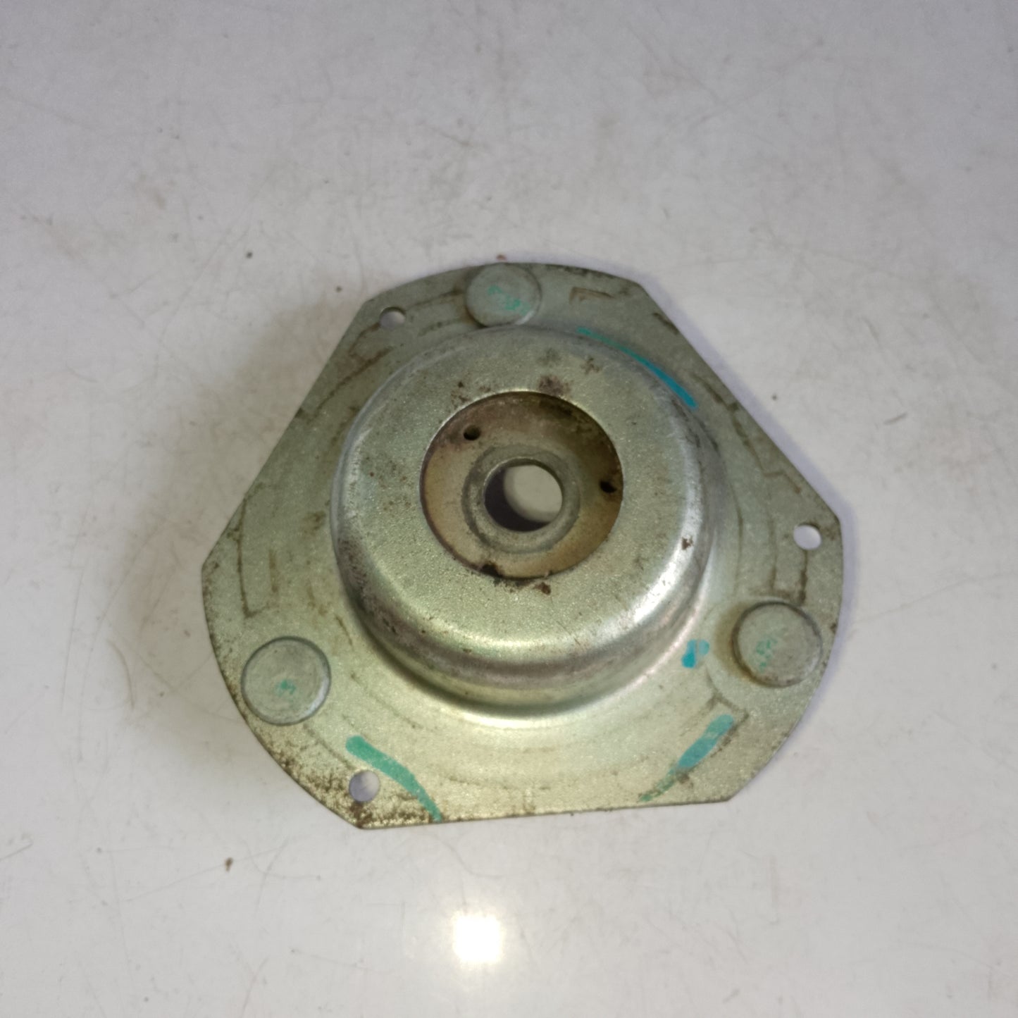 Shocks Mounting | Ford Escape 2.3