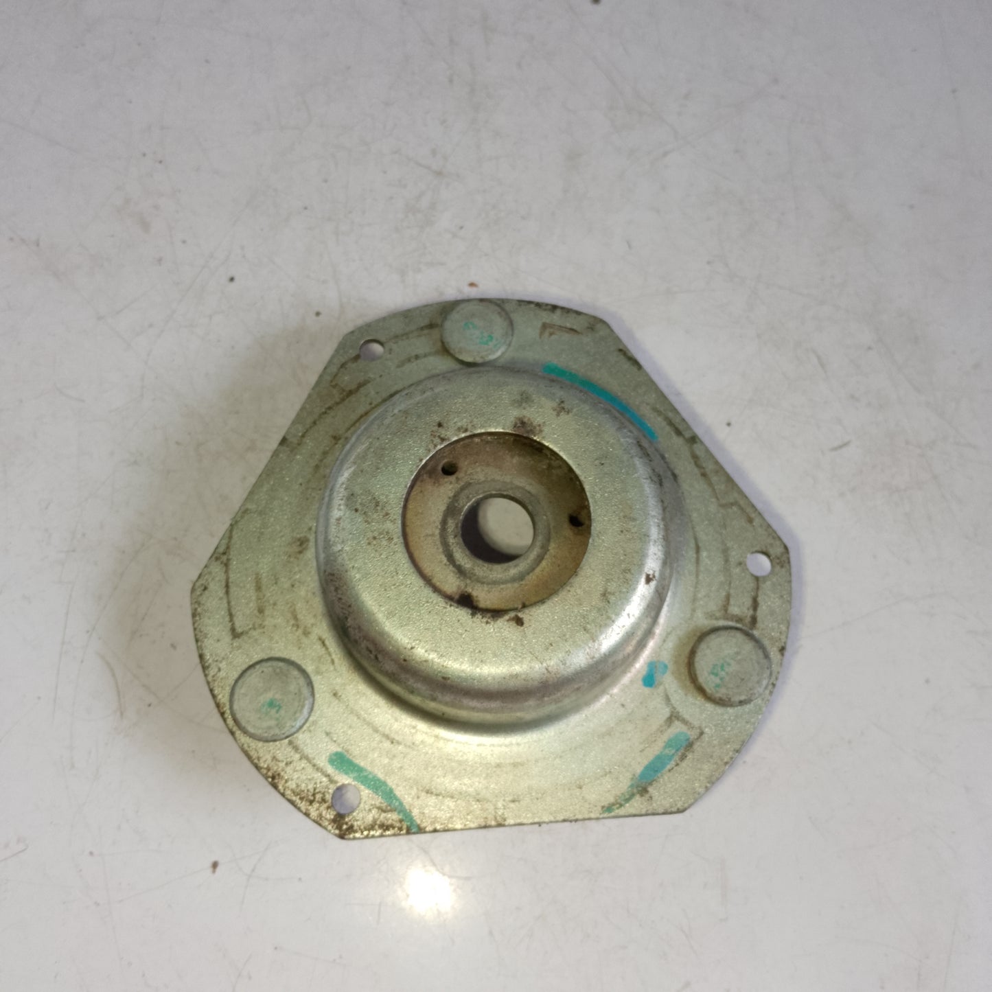 Shocks Mounting | Ford Escape 2.3