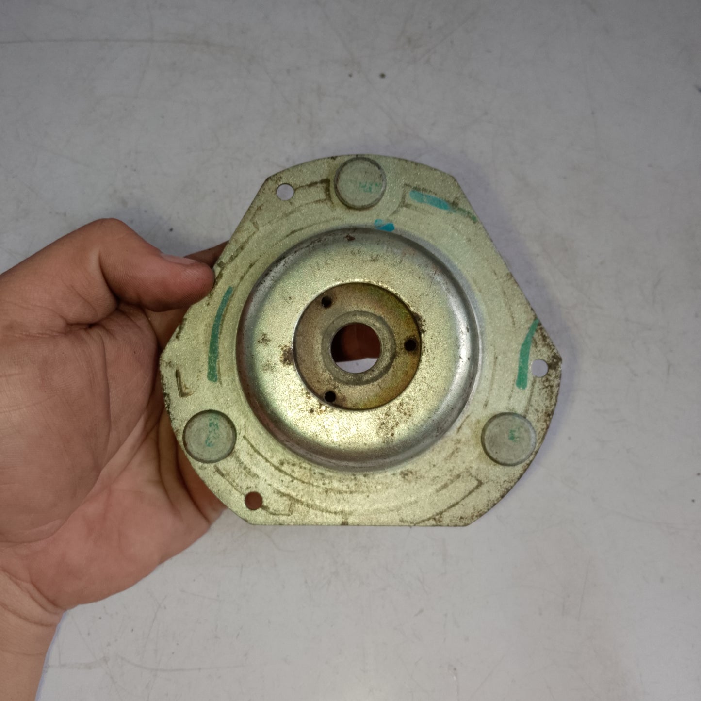 Shocks Mounting | Ford Escape 2.3