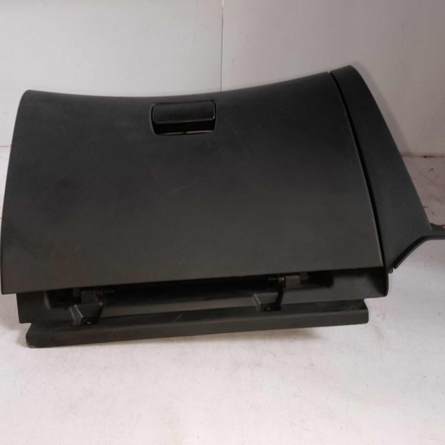 Glove Box | Chevrolet Cruze