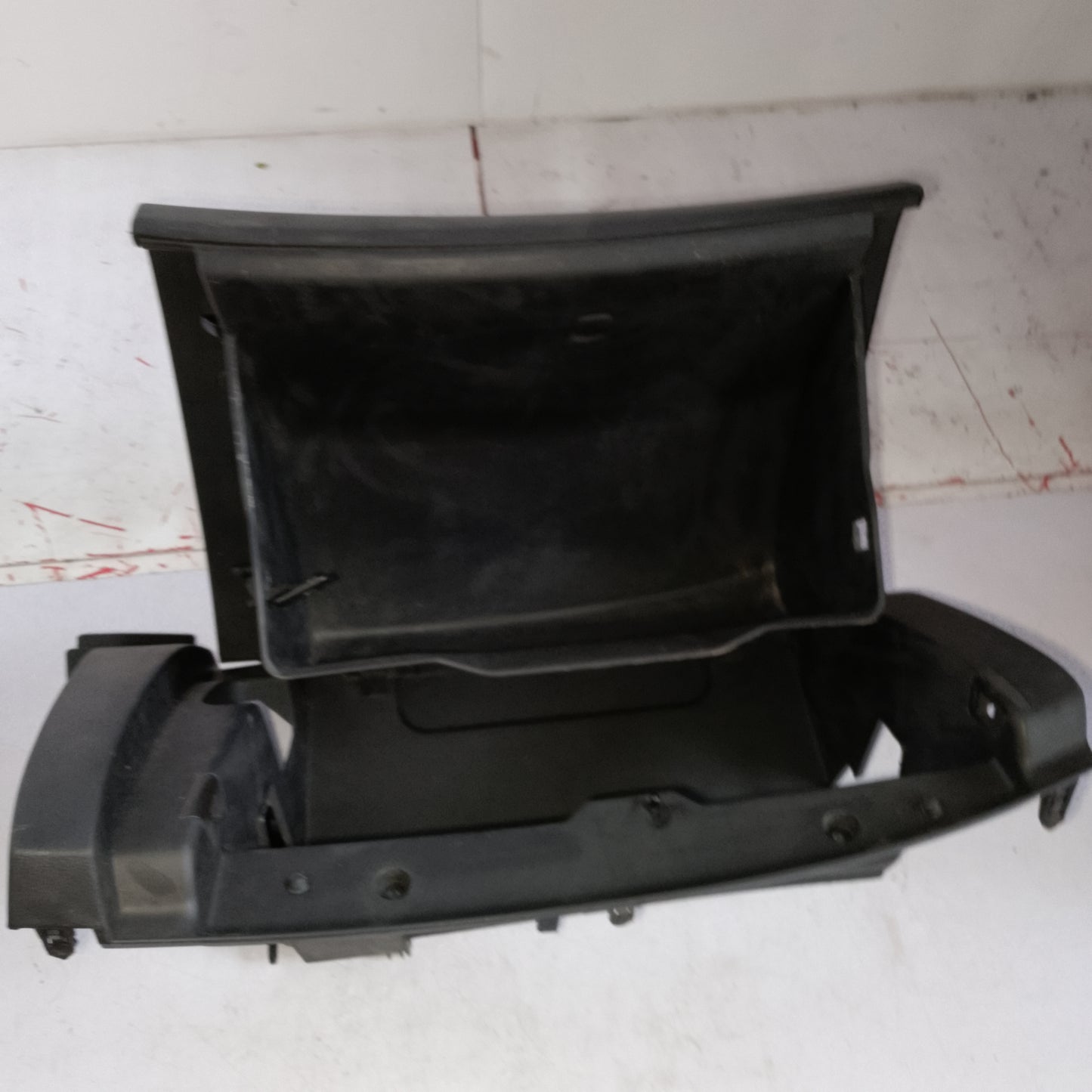 Glove Box | Chevrolet Cruze