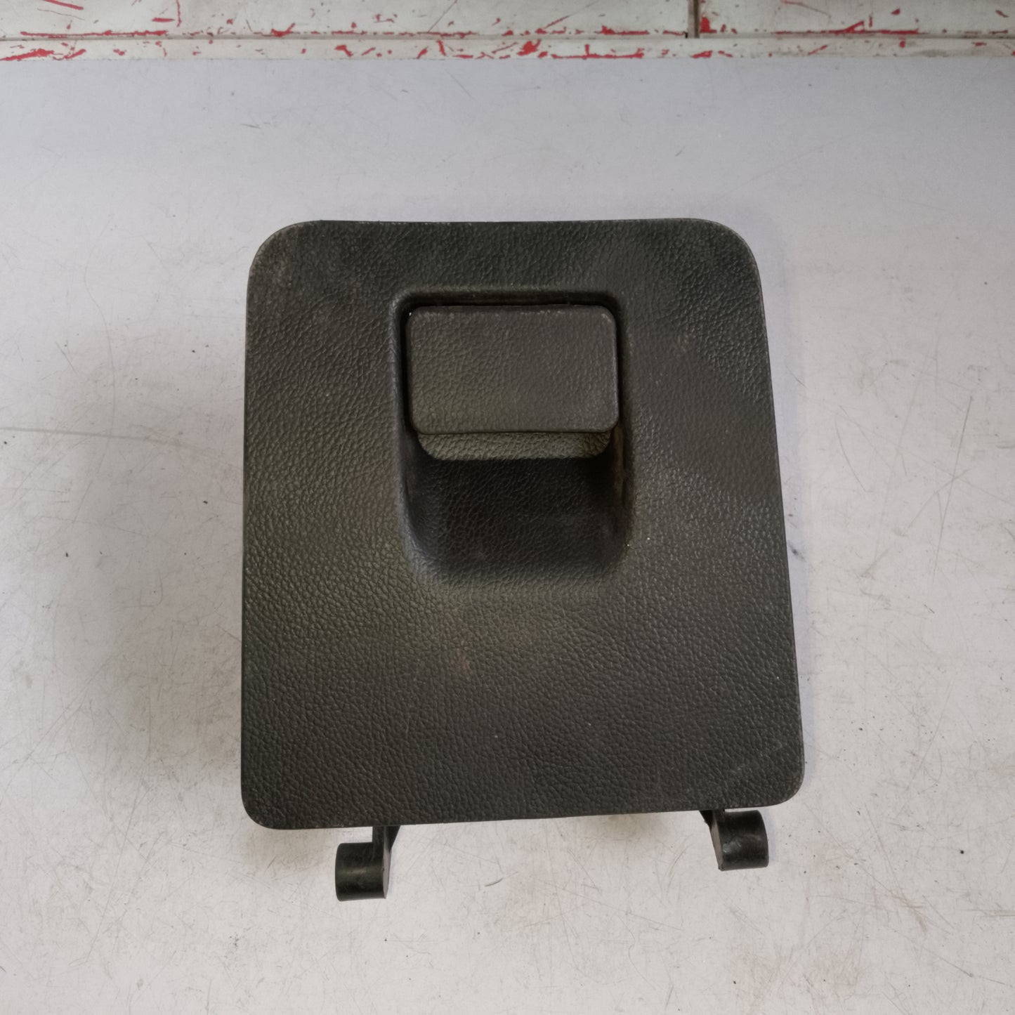Small Storage Glove Box | Chevrolet Cruze