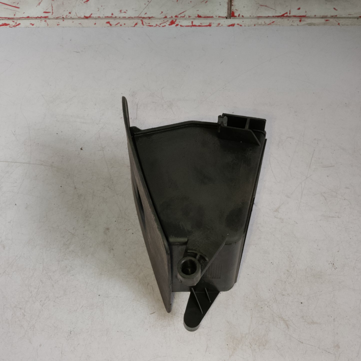 Small Storage Glove Box | Chevrolet Cruze