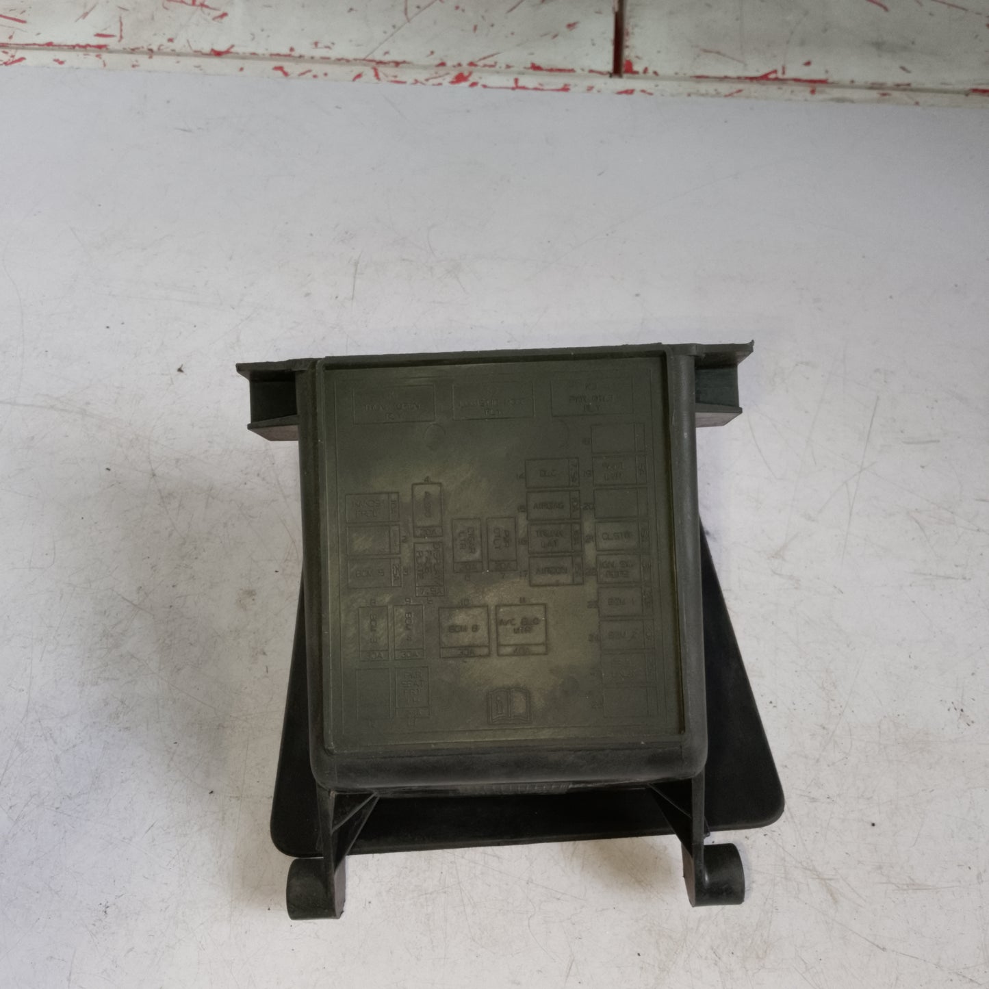 Small Storage Glove Box | Chevrolet Cruze