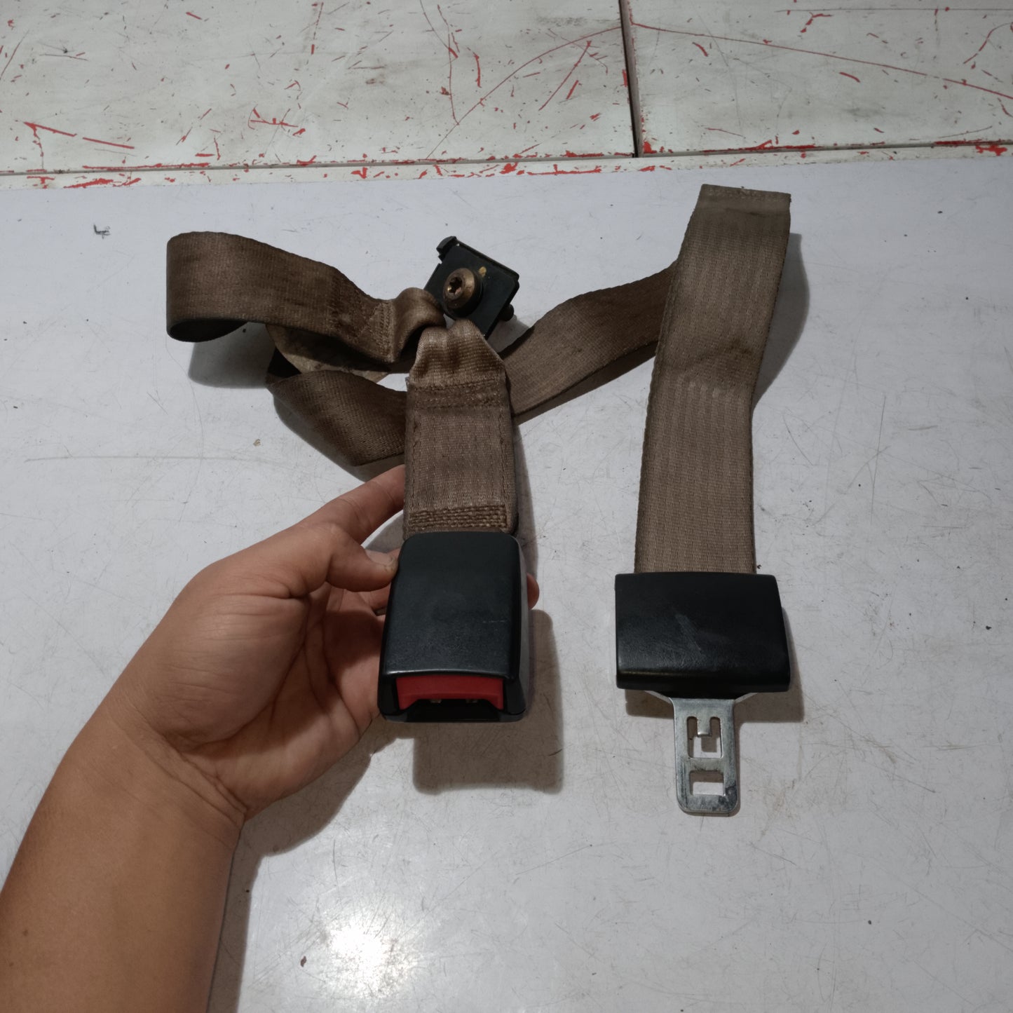 Seat Belt | Rear Passenger Side | Ford Escape 2.0