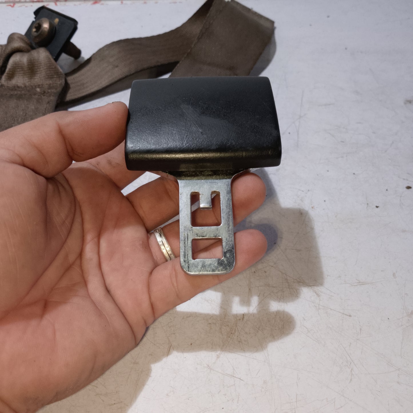 Seat Belt | Rear Passenger Side | Ford Escape 2.0