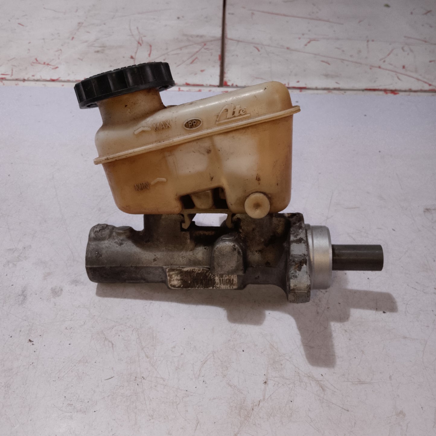 Brake Master | Ford Escape 2.0