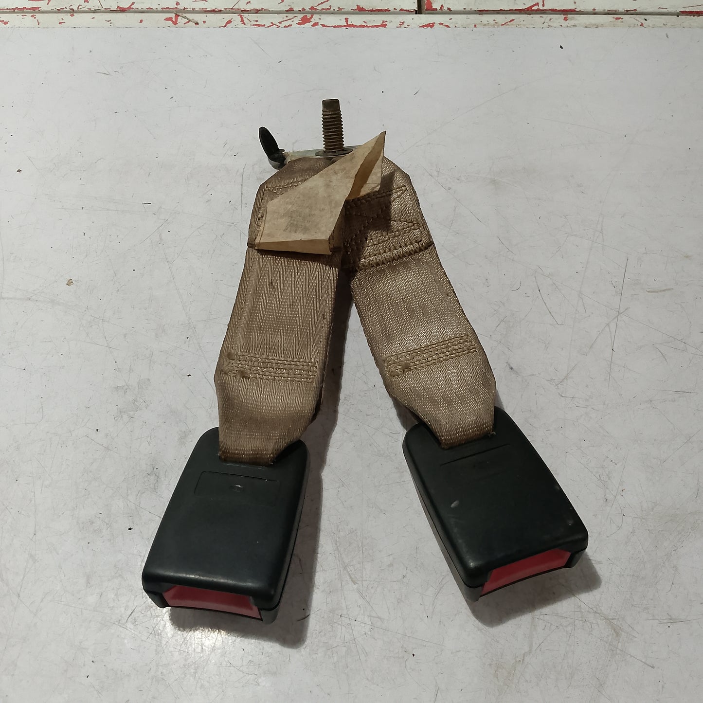 Seat Belt Catcher | Ford Escape 2.0
