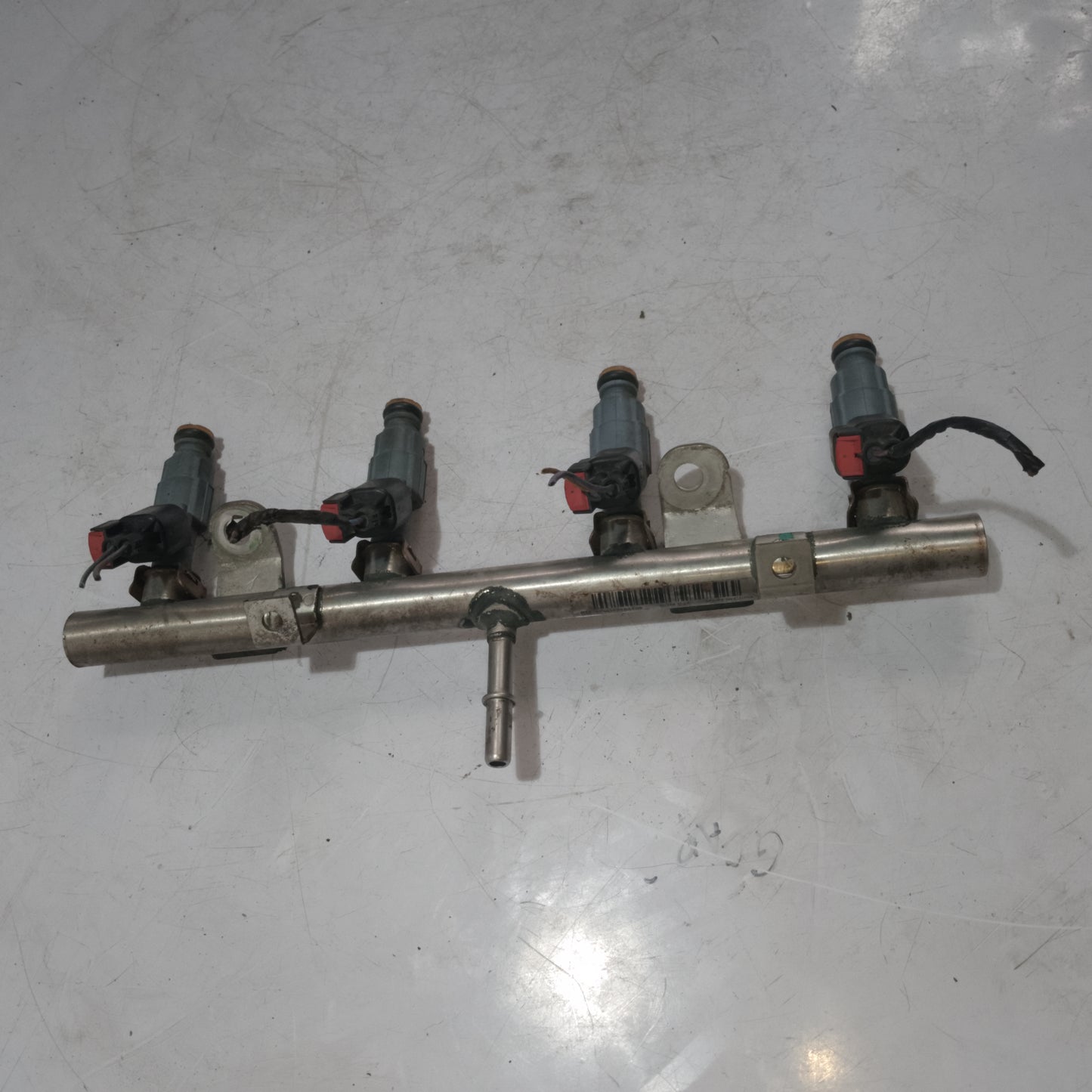 Fuel Rail Assembly | Chevrolet Sail