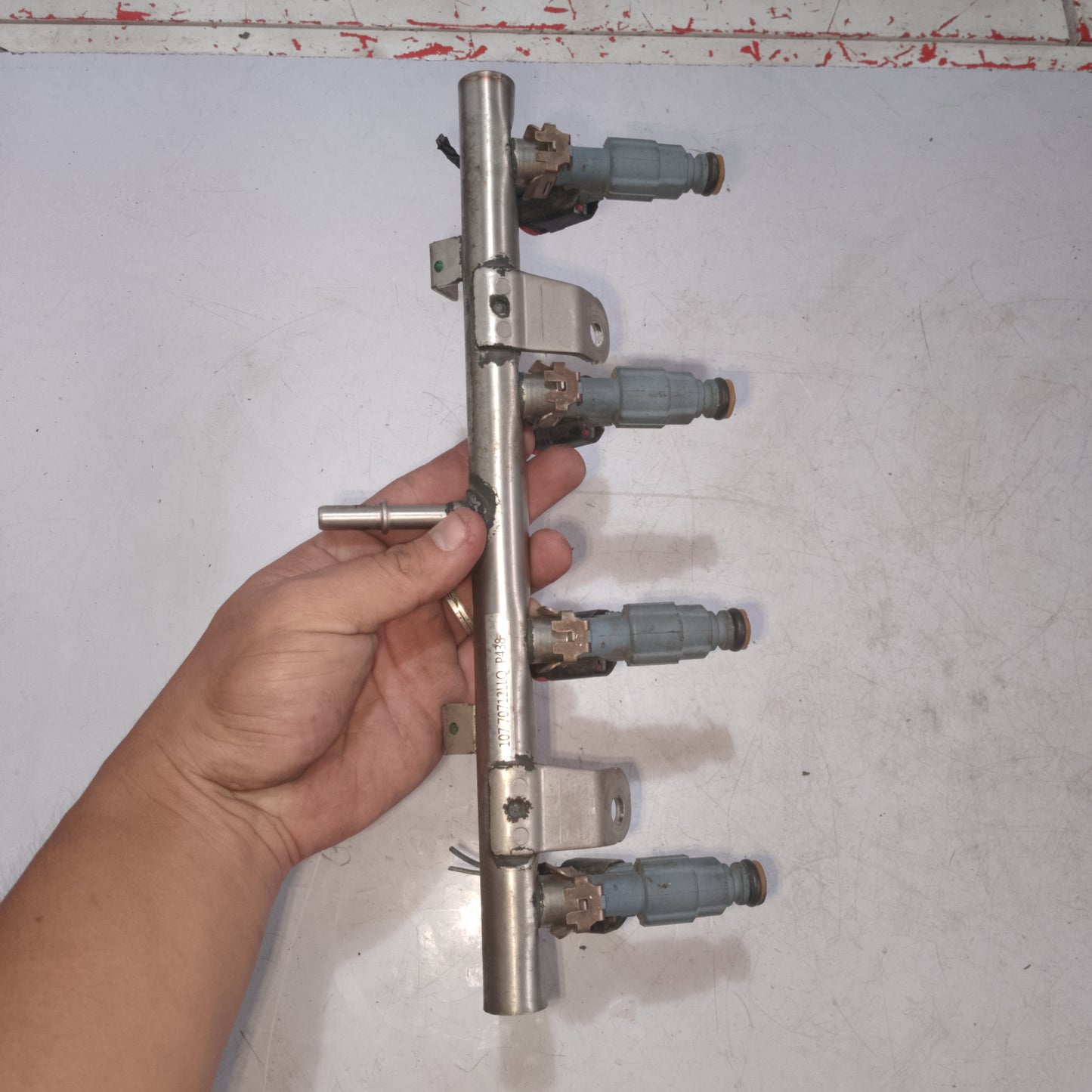 Fuel Rail Assembly | Chevrolet Sail