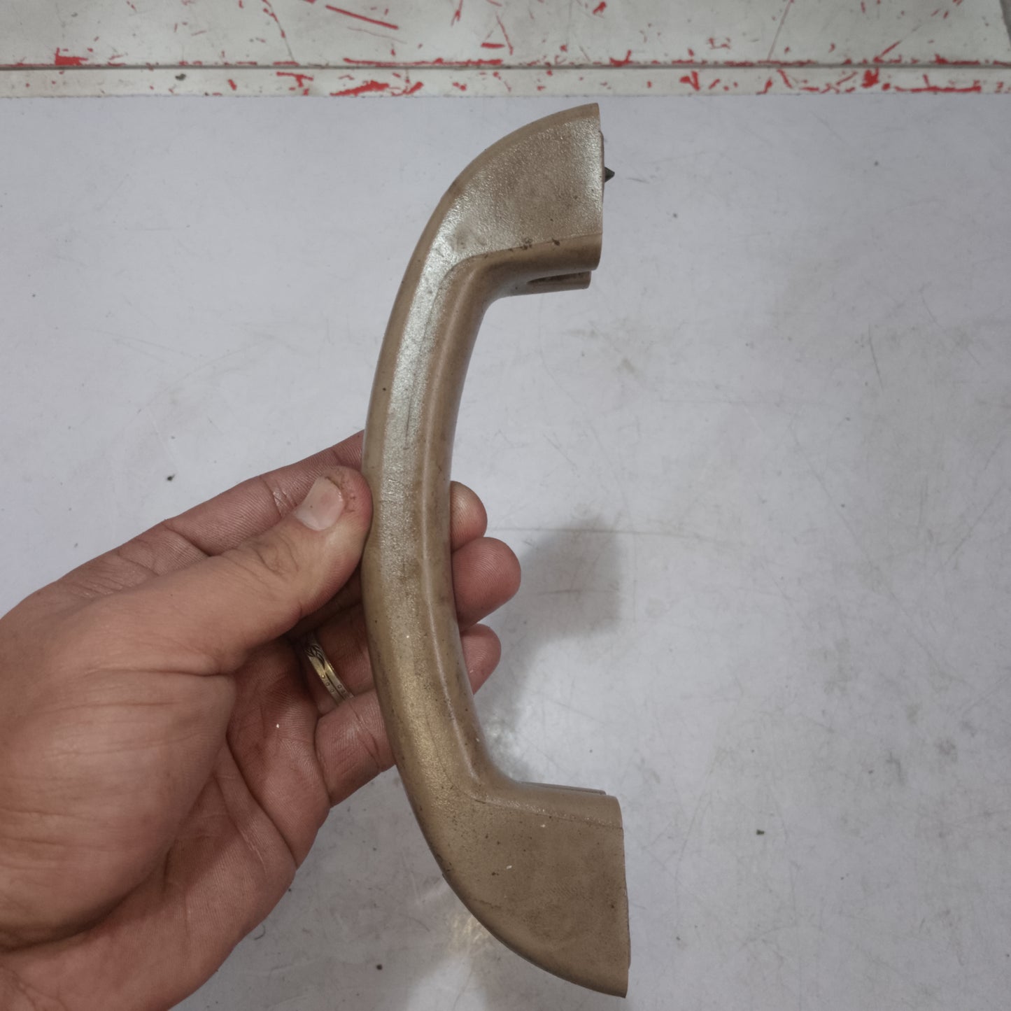 Ceiling Handle | Rear Driver Side | Ford Escape 2.0