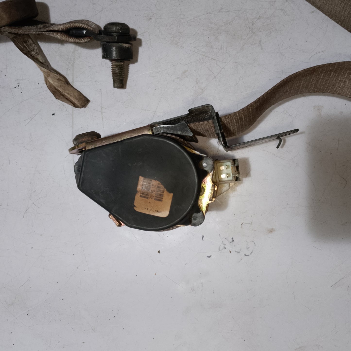 Seat Belt | Driver Side | Ford Escape 2.0