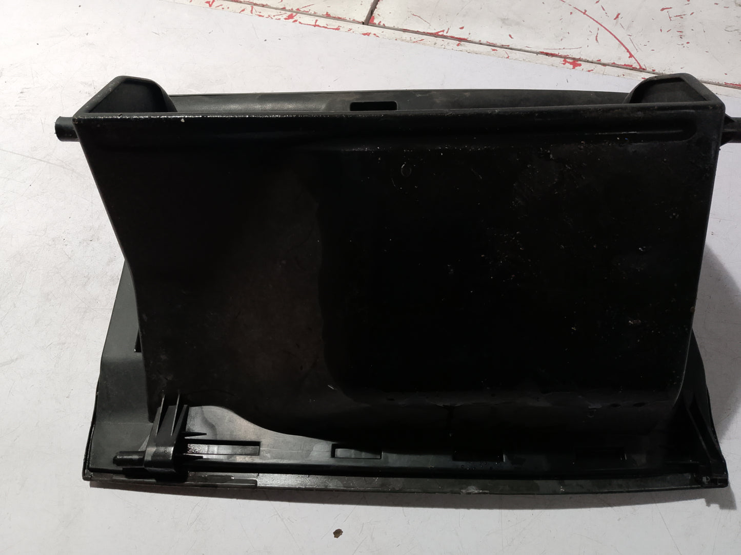 Glove Box | Ford Lynx