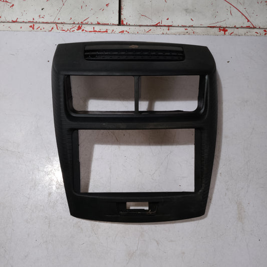 Center Frame | Toyota Avanza