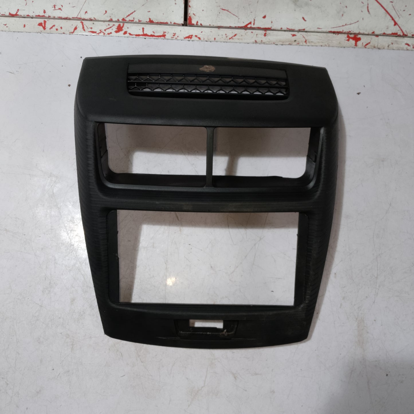 Center Frame | Toyota Avanza