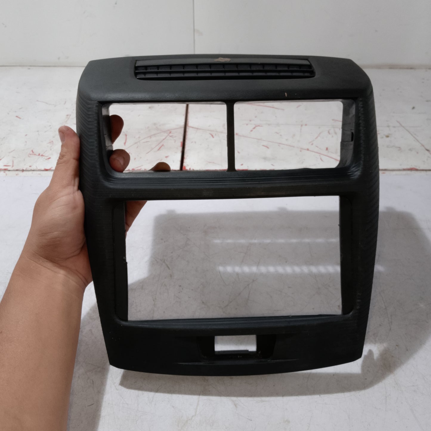 Center Frame | Toyota Avanza