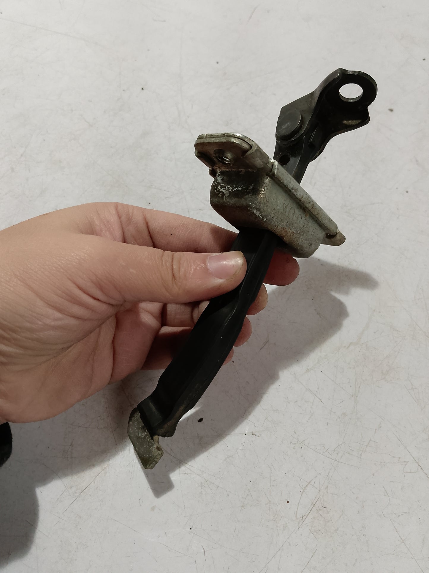 Door Hinges L/S | Hyundai Accent | 2017