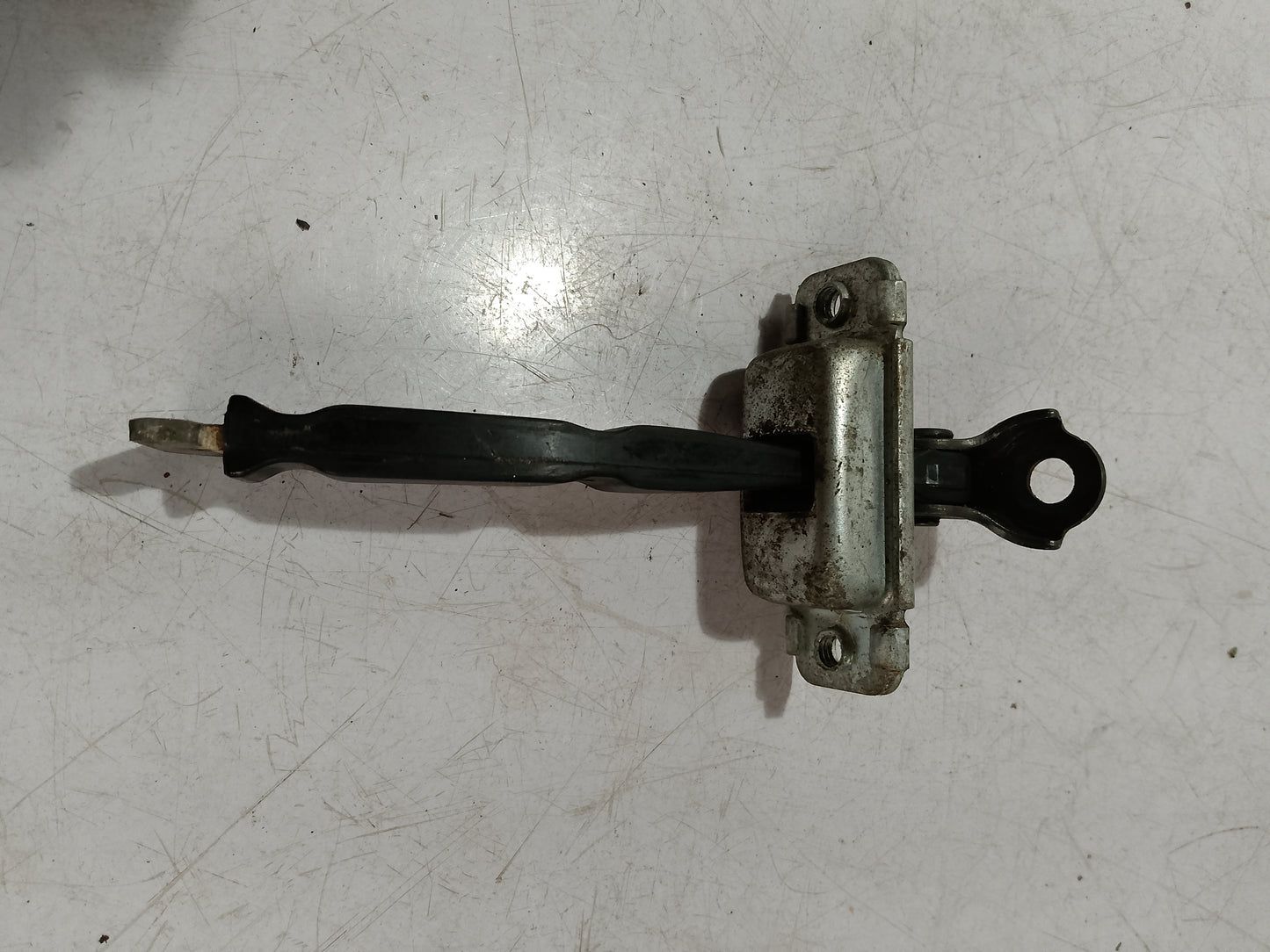 Door Hinges L/S | Hyundai Accent | 2017