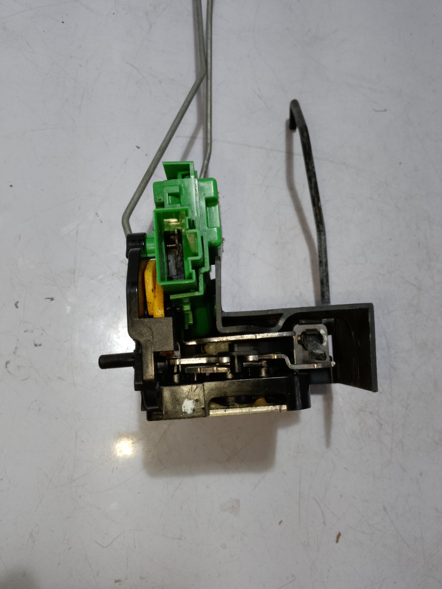 Door Lock Actuator | Front Driver Side | Hyundai Accent 2017