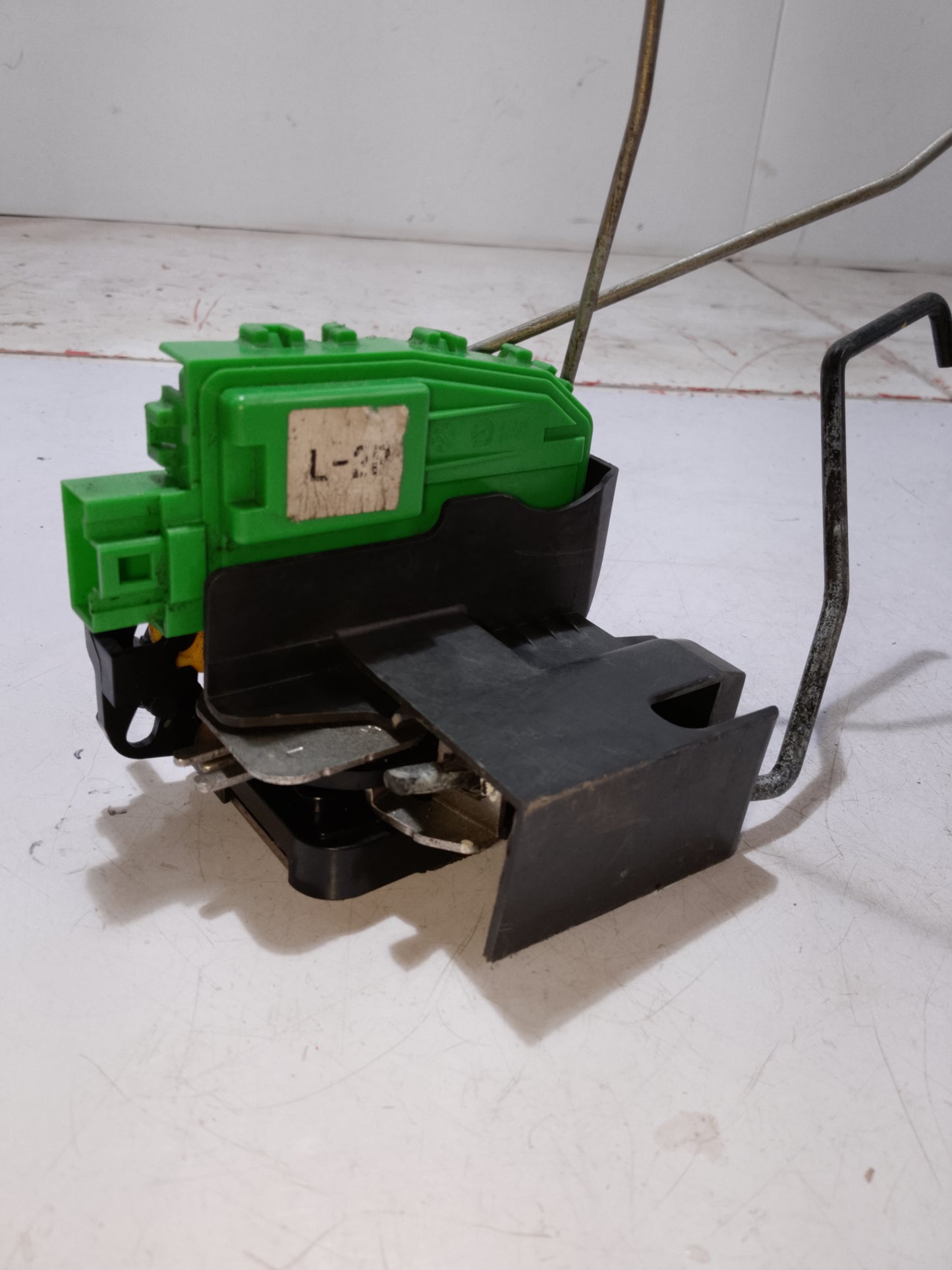 Door Lock Actuator | Front Driver Side | Hyundai Accent 2017