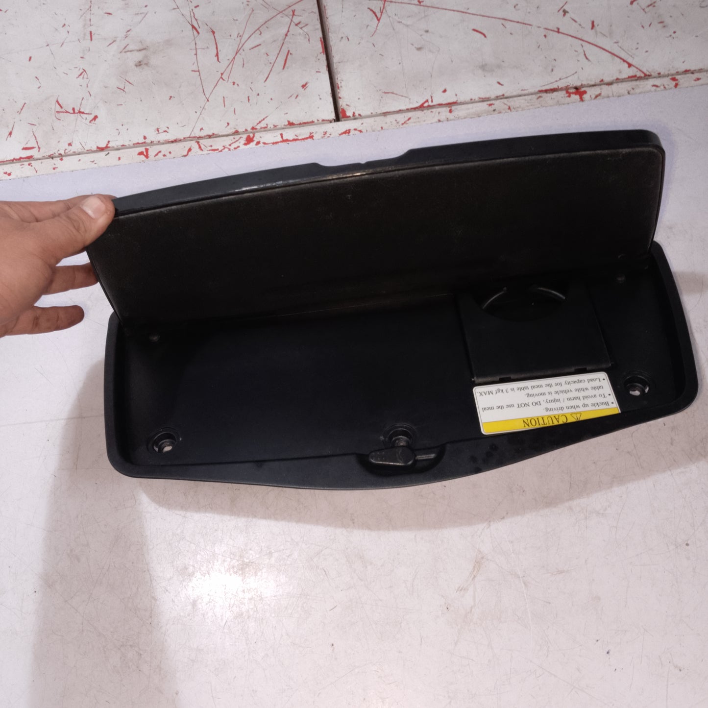 Food Tray | Mazda Tribute