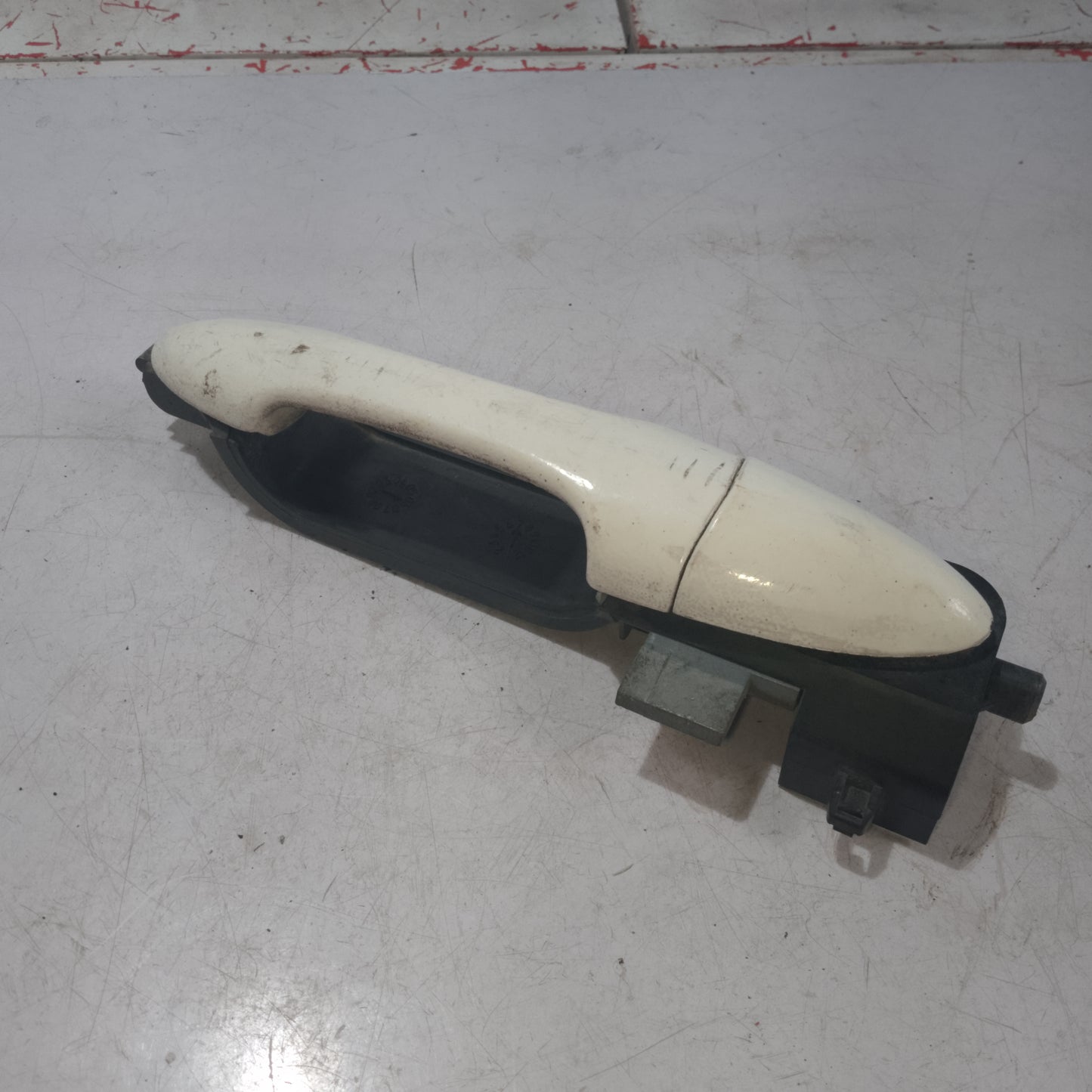 Outer Door Handle | Passenger Side | Mazda Tribute