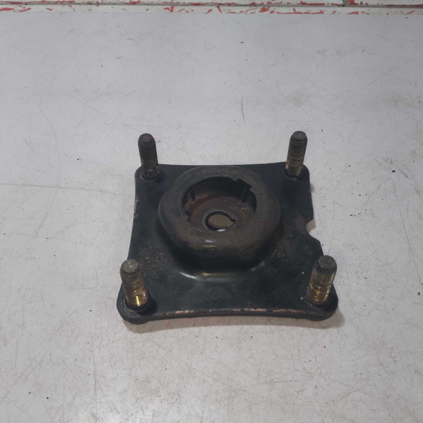 Strut Mounting | Mazda Tribute
