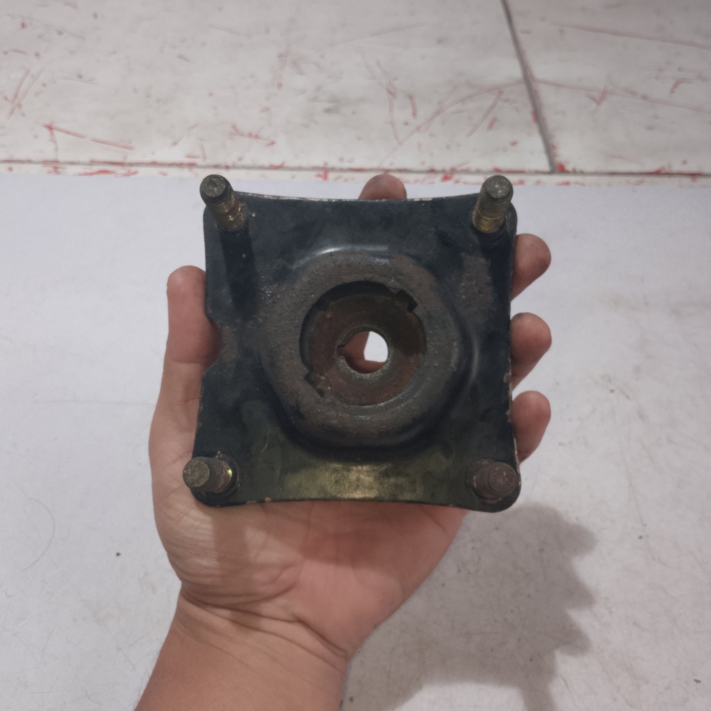 Strut Mounting | Mazda Tribute