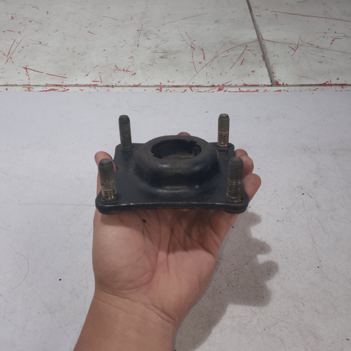Strut Mounting | Mazda Tribute