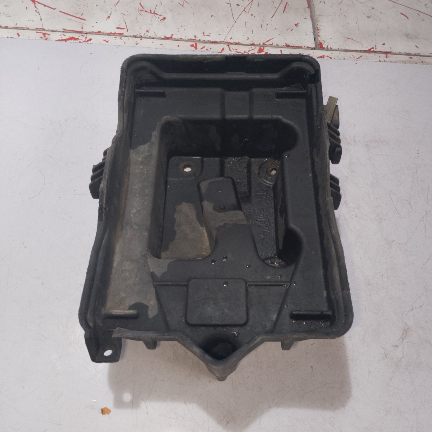 Battery Tray | Mazda Tribute