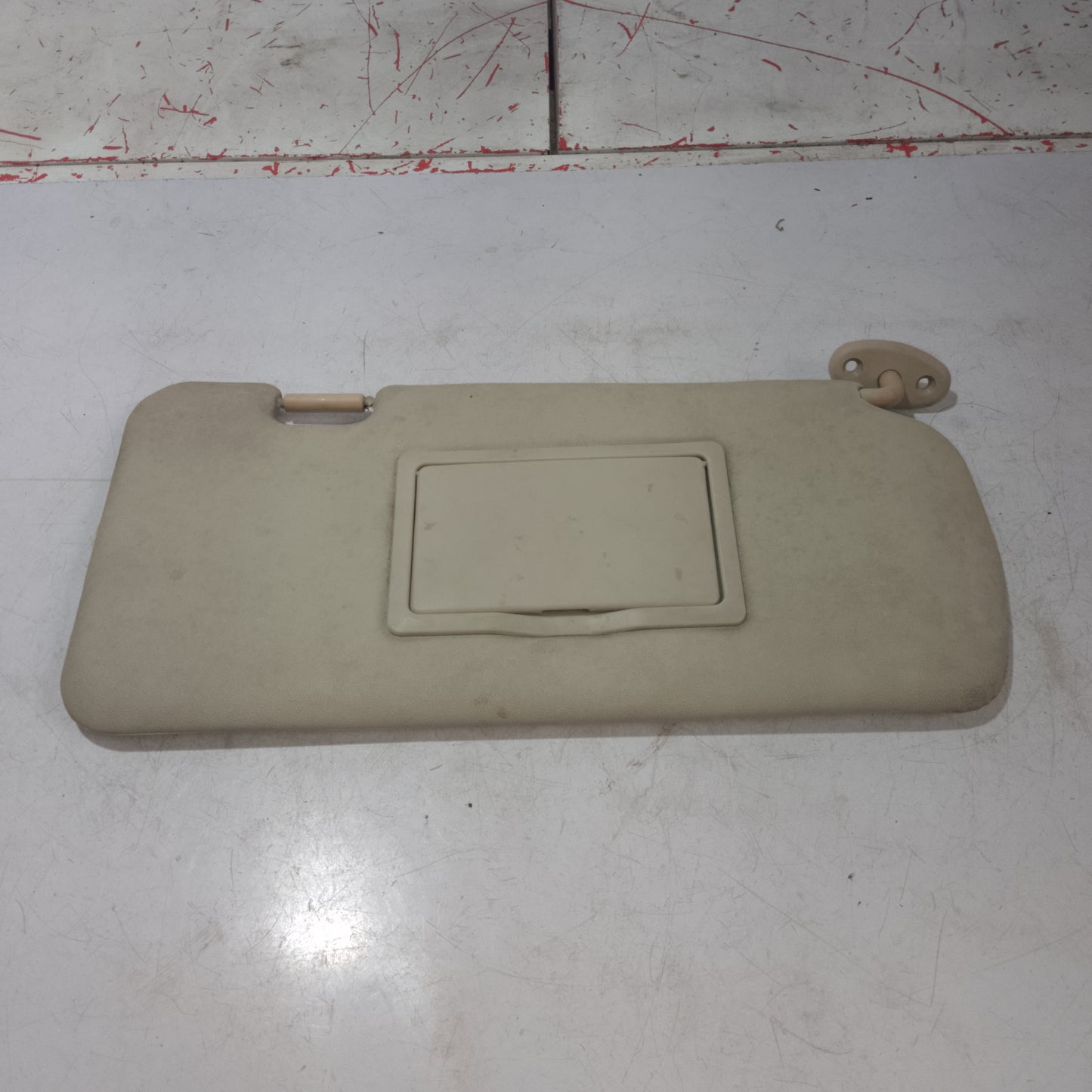 Sun Visor | Passenger Side | Escape 2.3