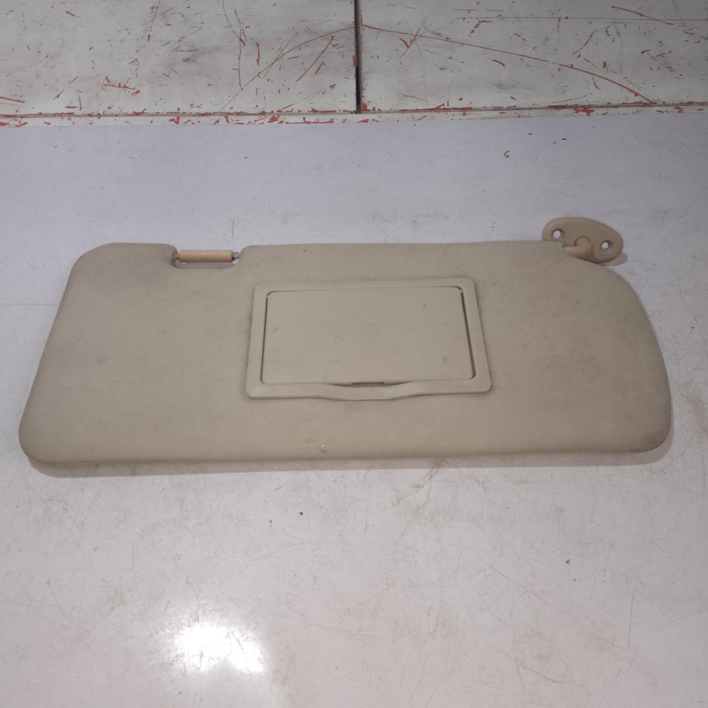 Sun Visor | Passenger Side | Escape 2.3