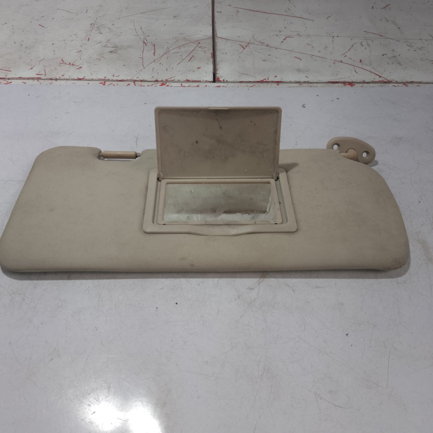 Sun Visor | Passenger Side | Escape 2.3