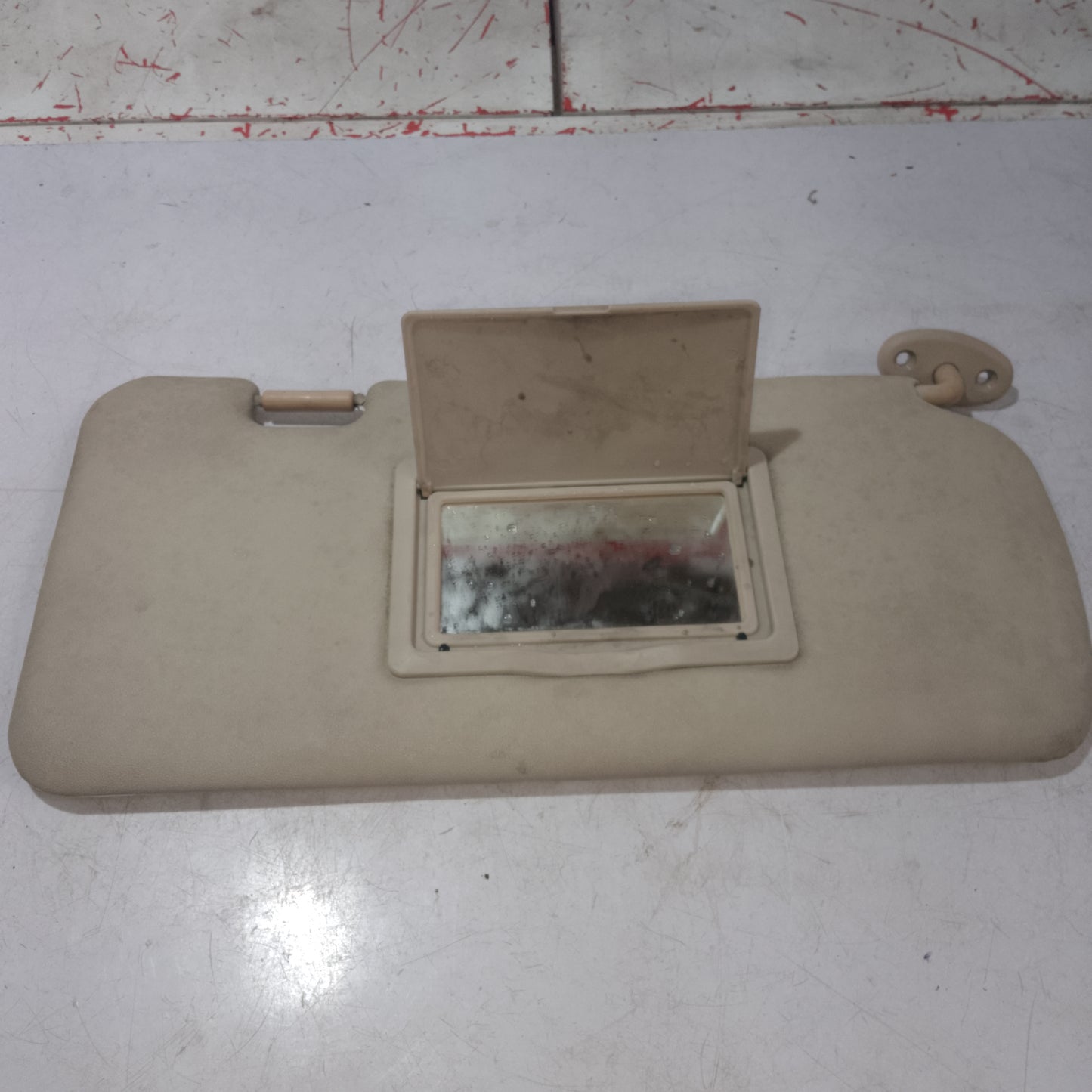 Sun Visor | Passenger Side | Escape 2.3