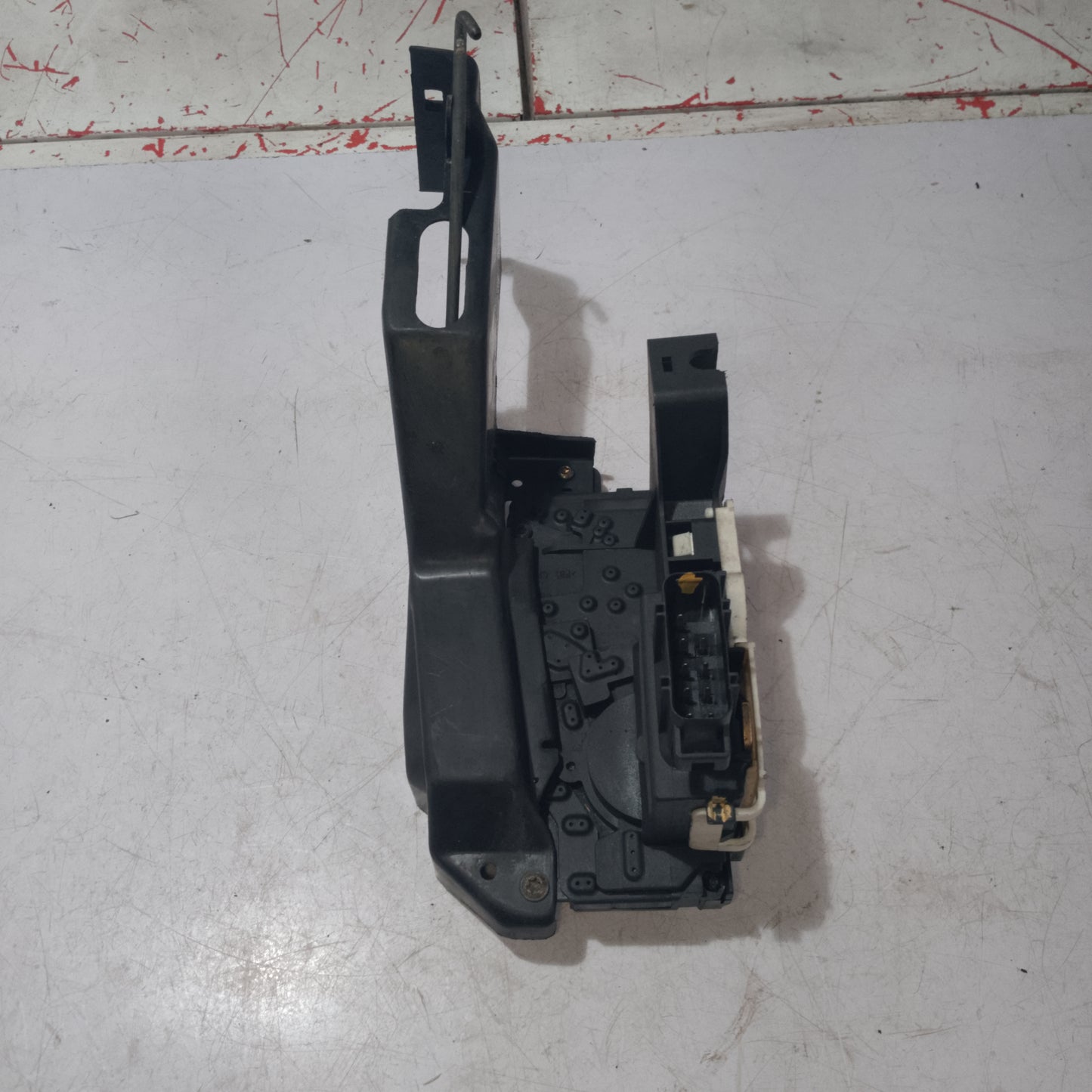 Door Lock Actuator | Front Passenger Side | Escape 2.3