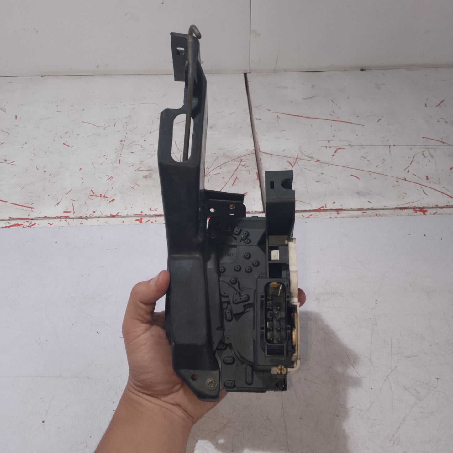 Door Lock Actuator | Front Passenger Side | Escape 2.3