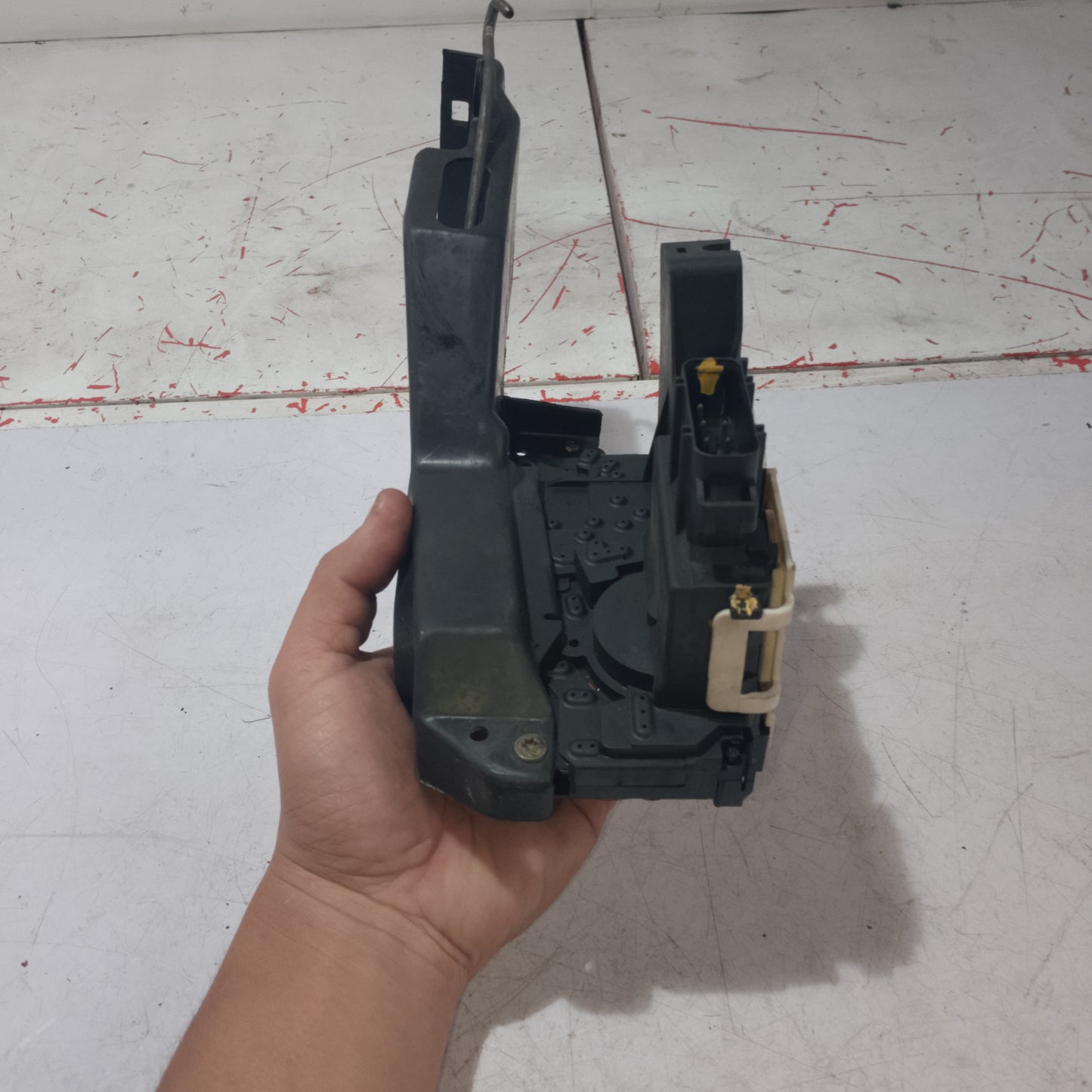Door Lock Actuator | Front Passenger Side | Escape 2.3