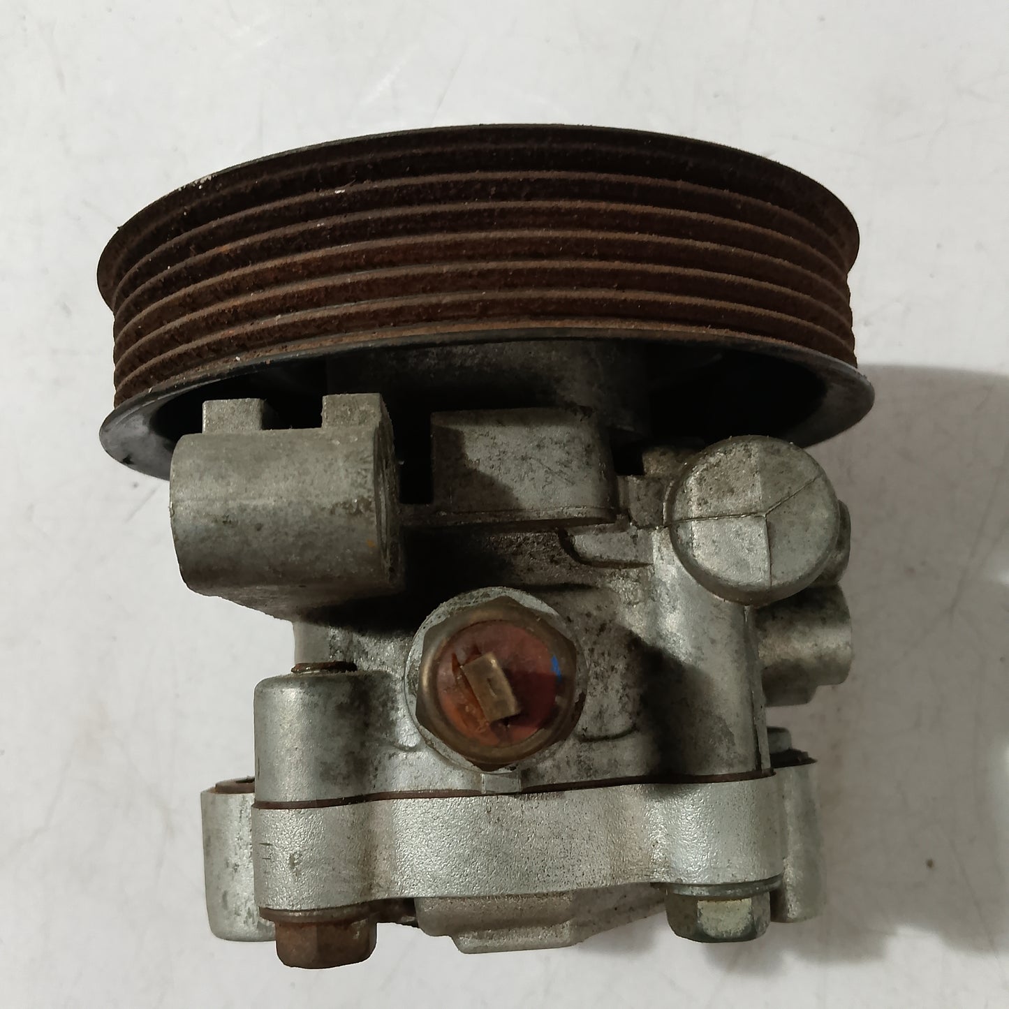 Steering pump Ford escape 2.3