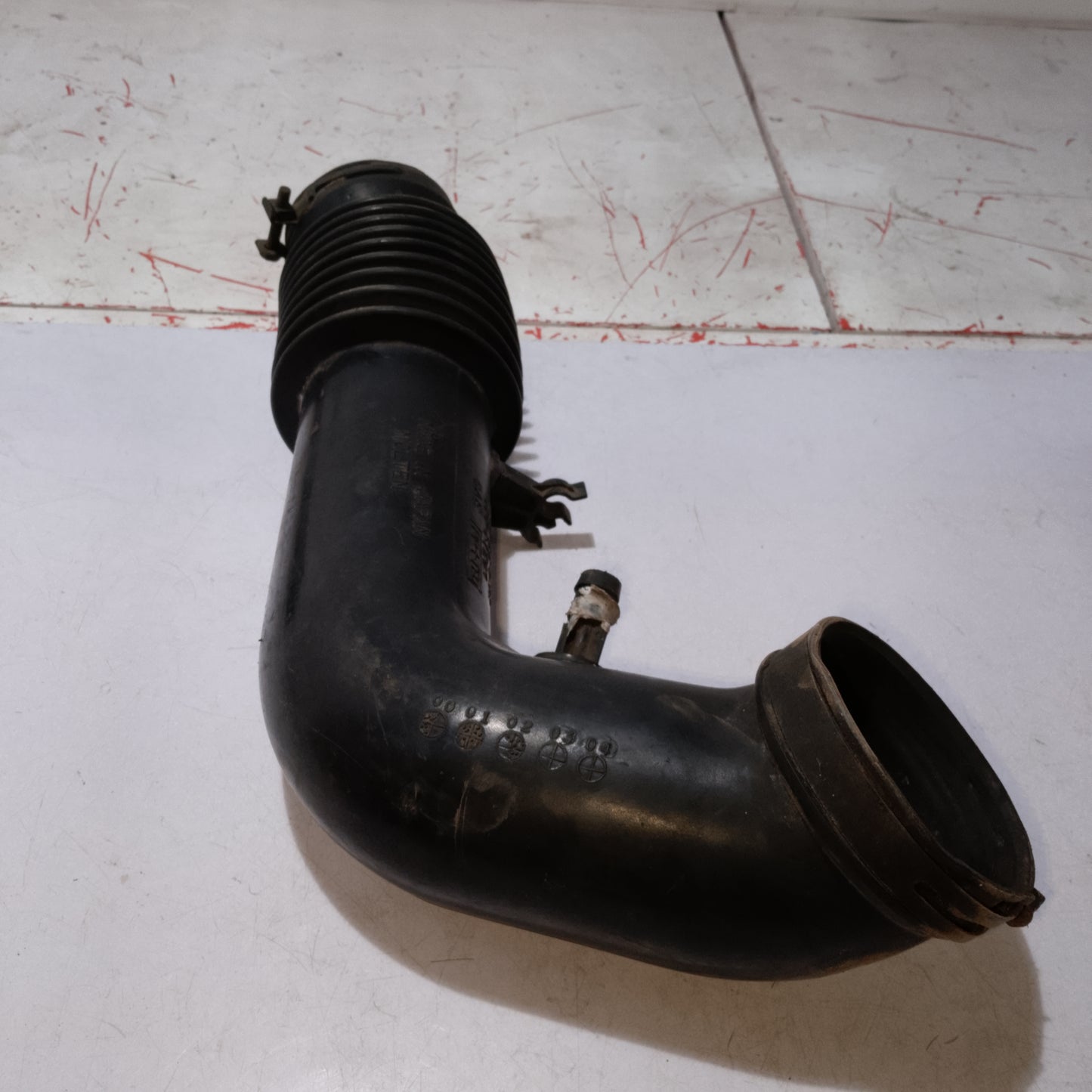 Air Box Hose | Escape 2.0