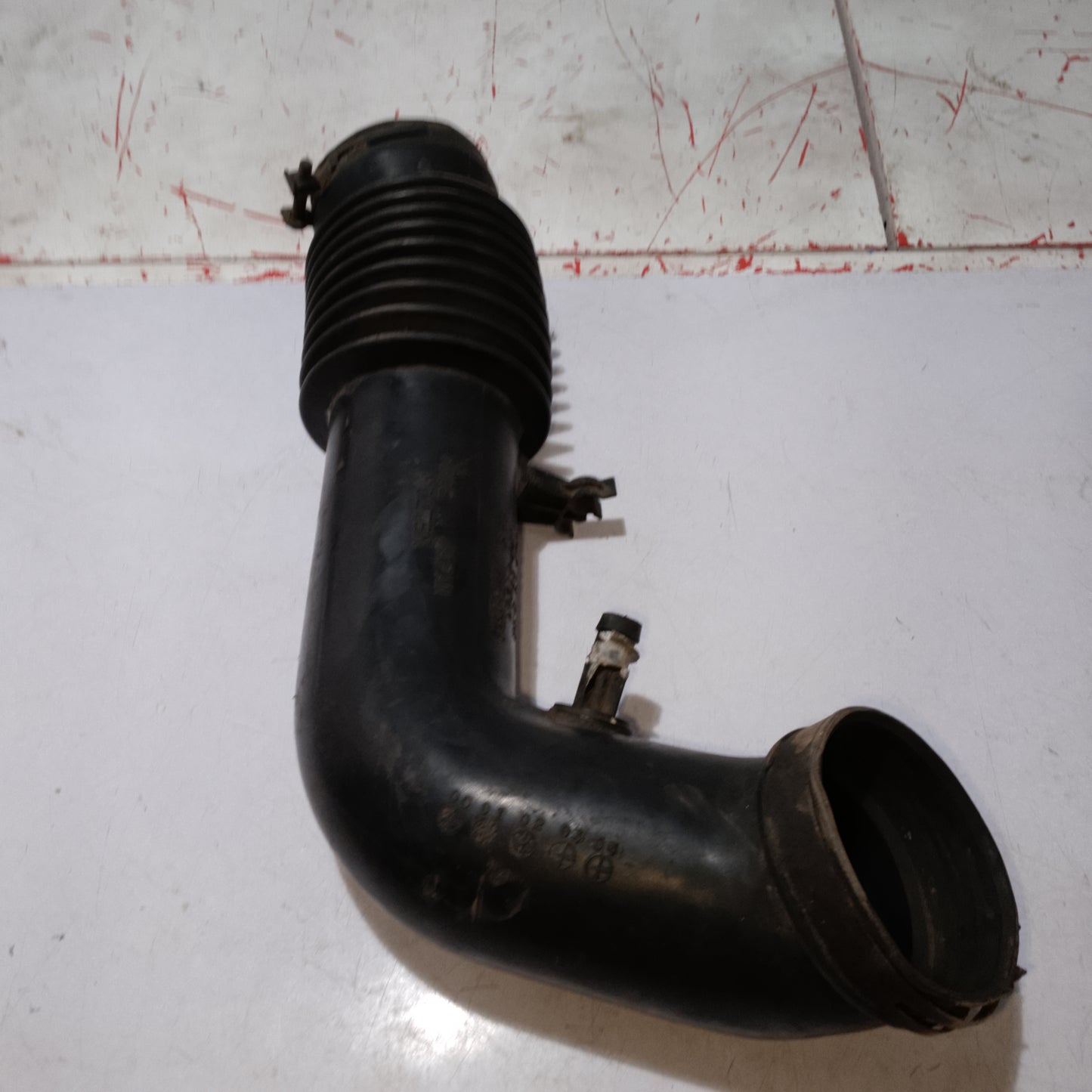 Air Box Hose | Escape 2.0