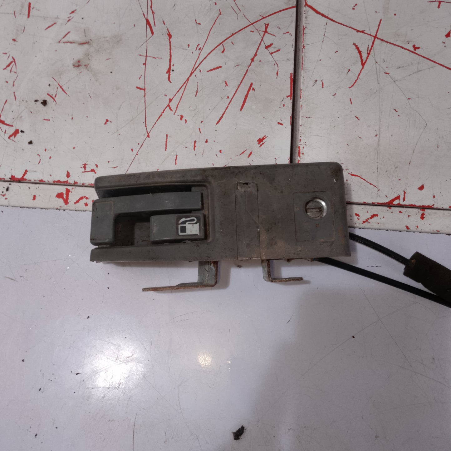 Gas And Trunk Lock Actuator | Honda Accord