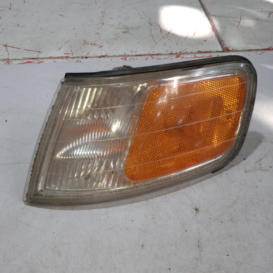 Corner/Signal Light | Front Driver Side | Honda Accord
