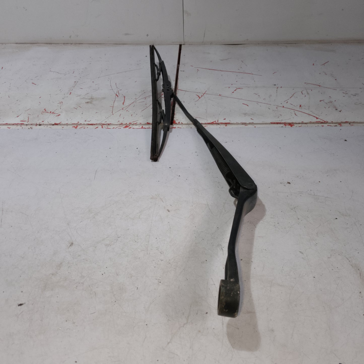 Wiper Arm | Passenger Side | Escape 2.3